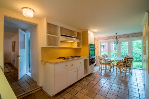 51 Peace Street Dorset VT 05251
