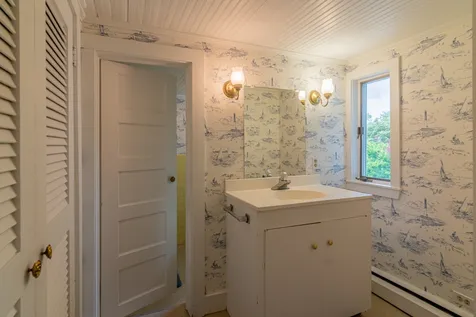 51 Peace Street Dorset VT 05251