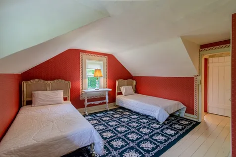 51 Peace Street Dorset VT 05251