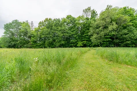 51 Peace Street Dorset VT 05251