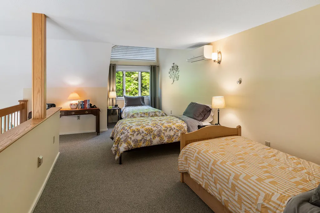 8B Indian Cave Landing Sunapee NH 03782