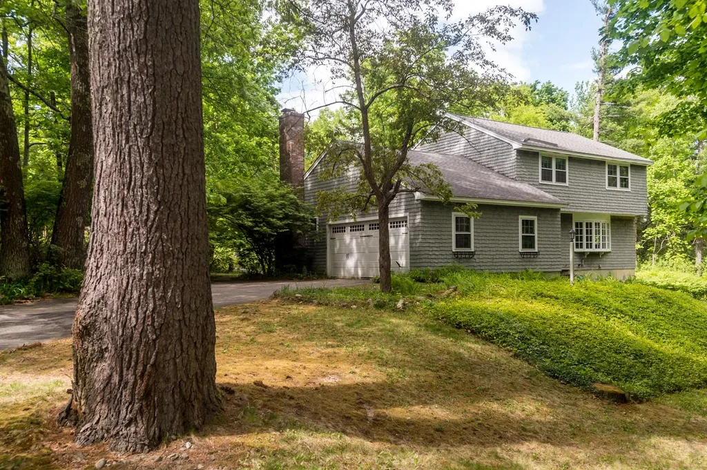 9 Pinecrest Lane Durham NH 03824