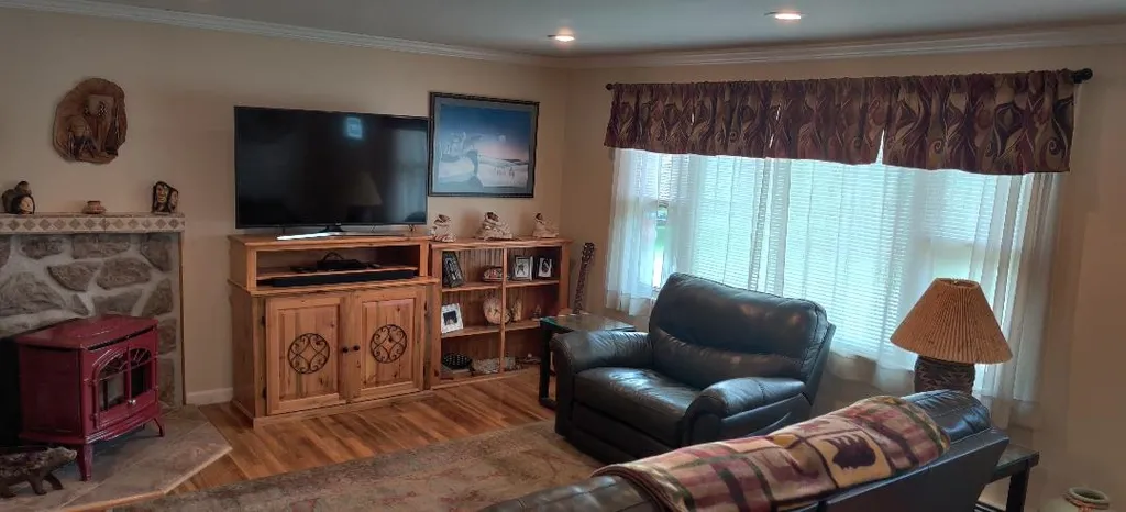 60 Evans Street Gorham NH 03581