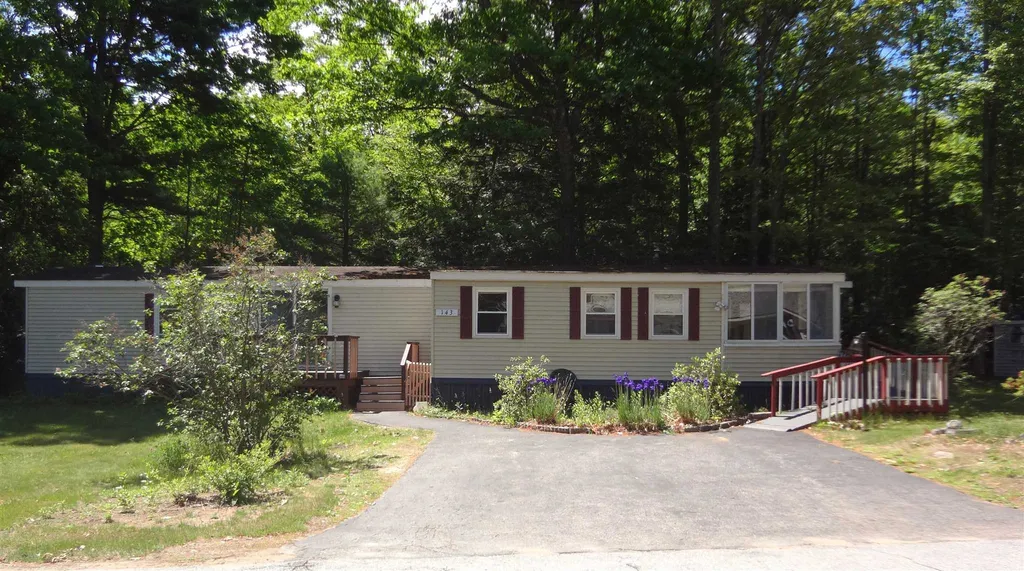 143 Randlett Drive Laconia NH 03246