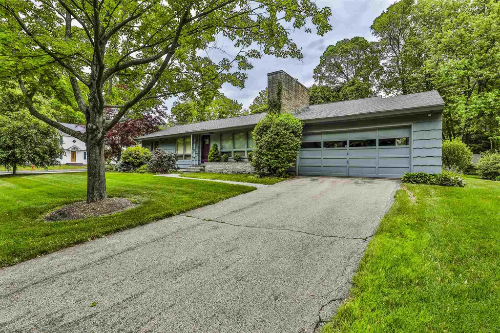 477 N Bay Street Manchester NH 03104