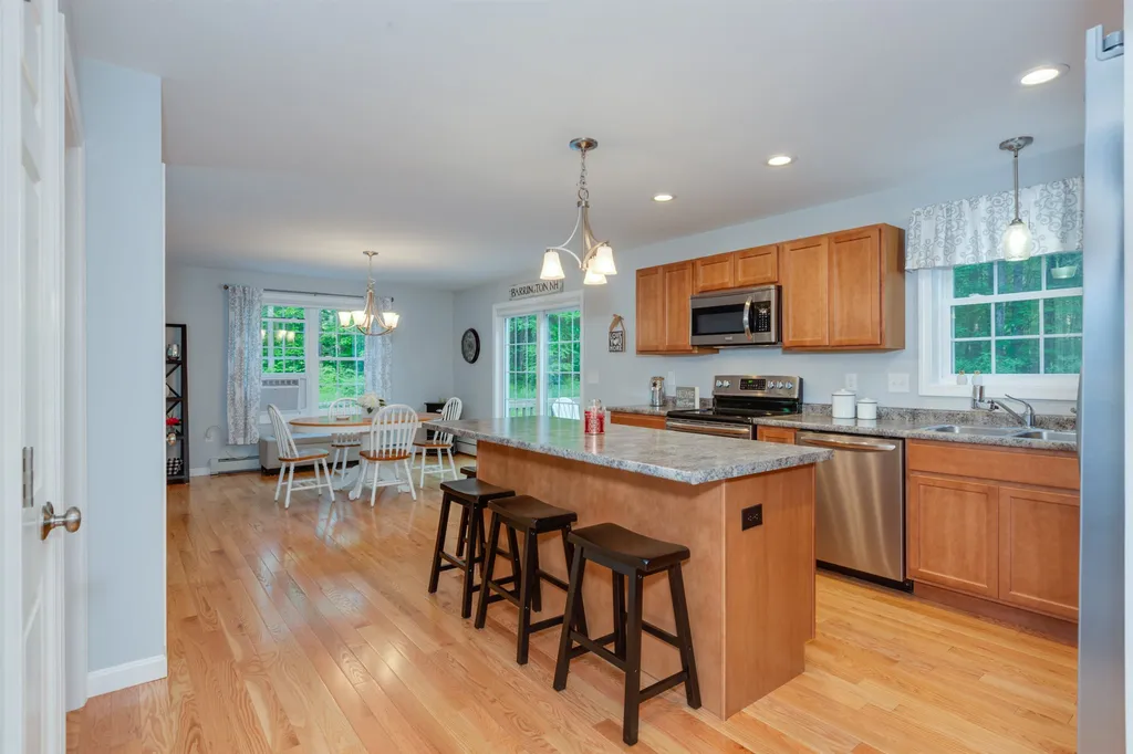 367 Greenhill Road Barrington NH 03825