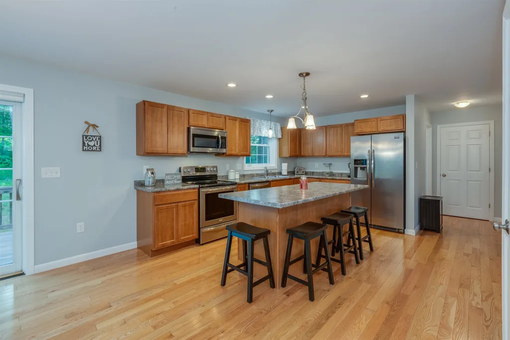 367 Greenhill Road Barrington NH 03825