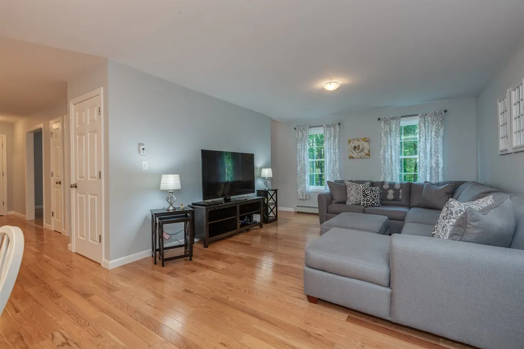 367 Greenhill Road Barrington NH 03825