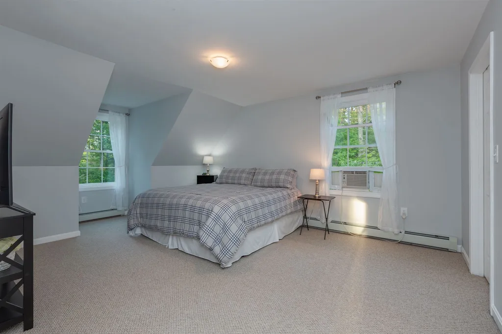 367 Greenhill Road Barrington NH 03825
