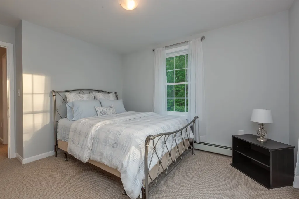 367 Greenhill Road Barrington NH 03825