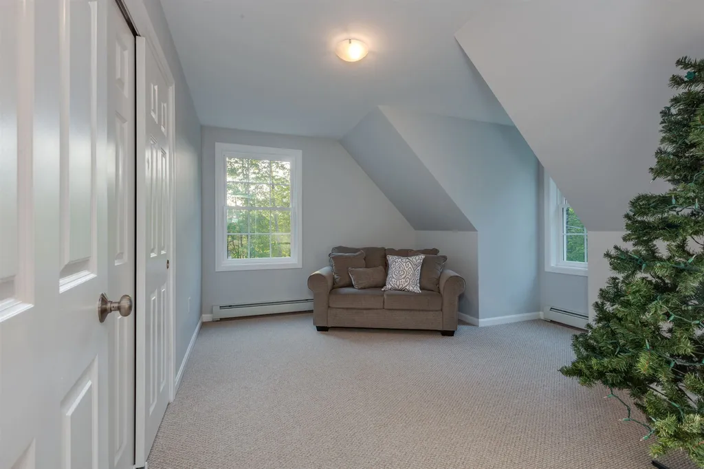 367 Greenhill Road Barrington NH 03825