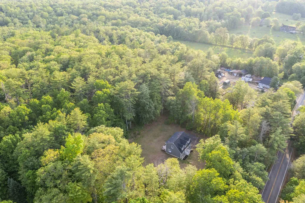 367 Greenhill Road Barrington NH 03825