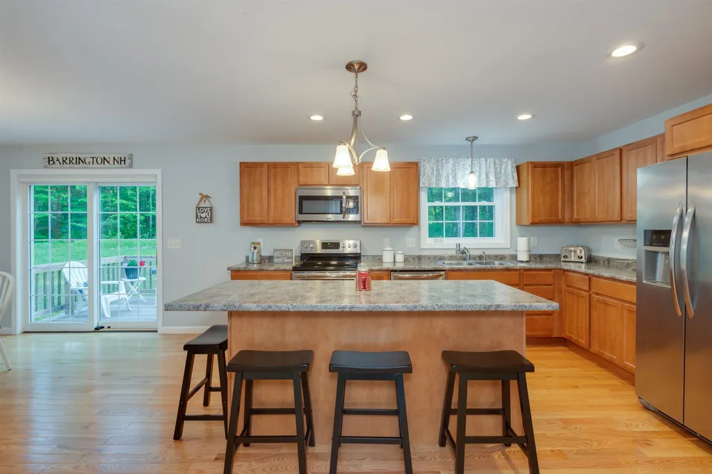 367 Greenhill Road Barrington NH 03825