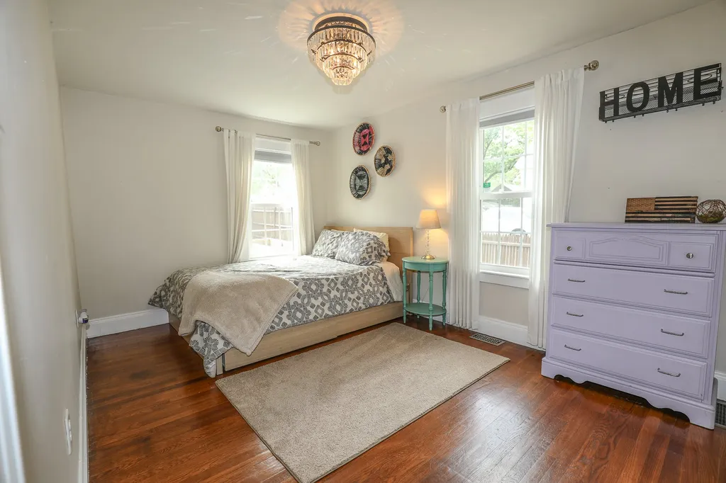 129 Almond Street Manchester NH 03102