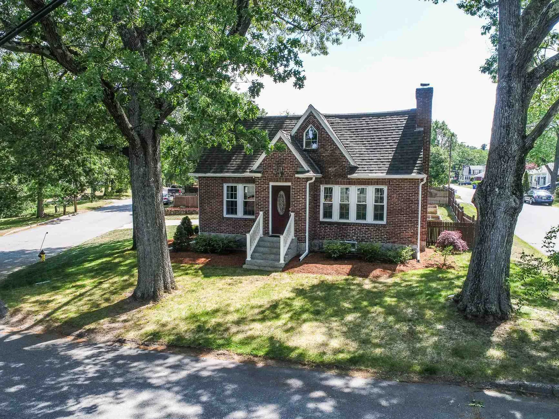 129 Almond Street Manchester NH 03102