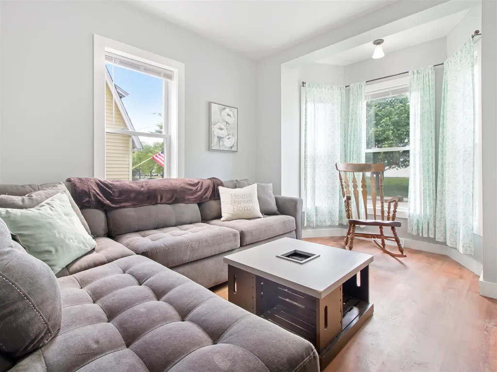 4 Cocheco Avenue Rochester NH 03868
