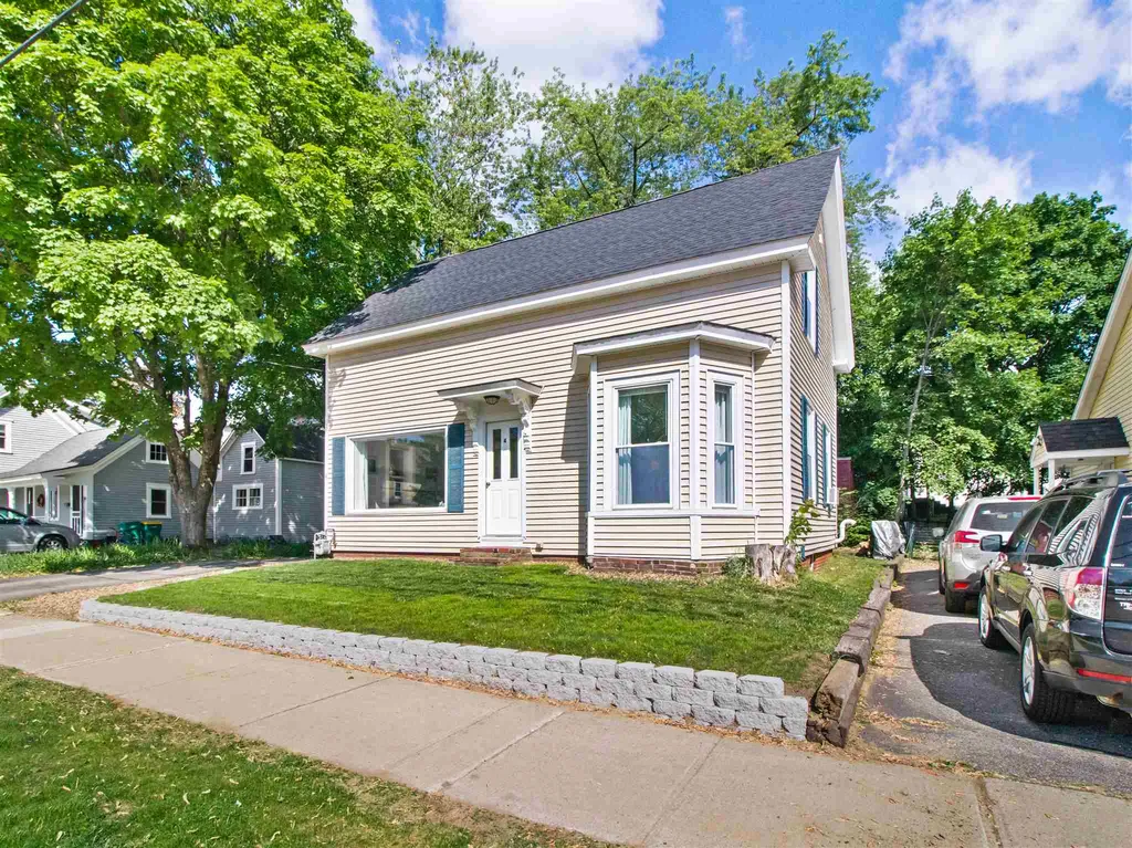 4 Cocheco Avenue Rochester NH 03868