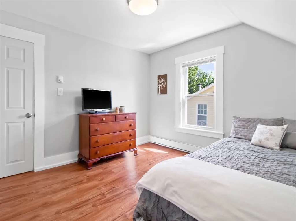 4 Cocheco Avenue Rochester NH 03868