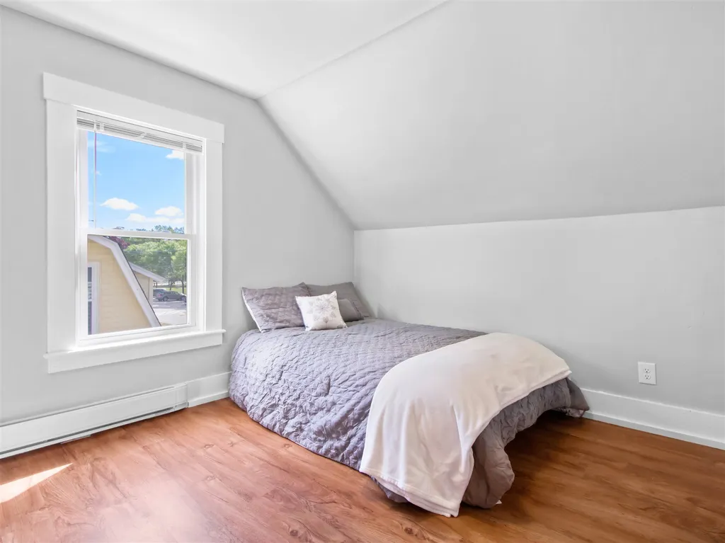 4 Cocheco Avenue Rochester NH 03868