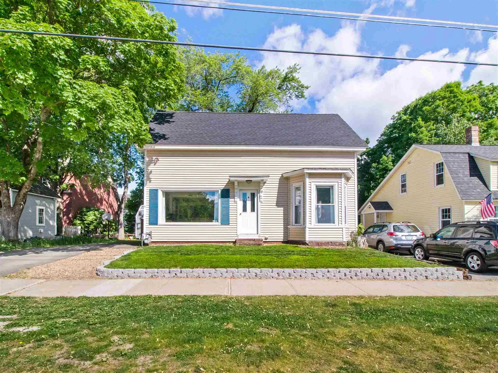4 Cocheco Avenue Rochester NH 03868
