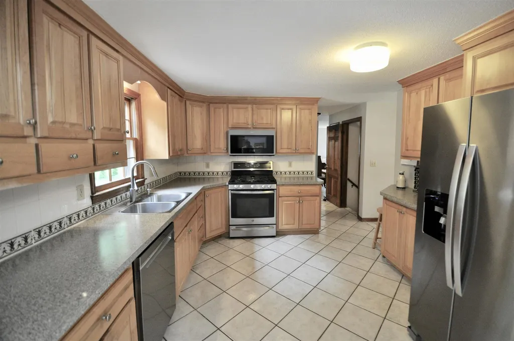 4a Lutheran Drive Nashua NH 03063