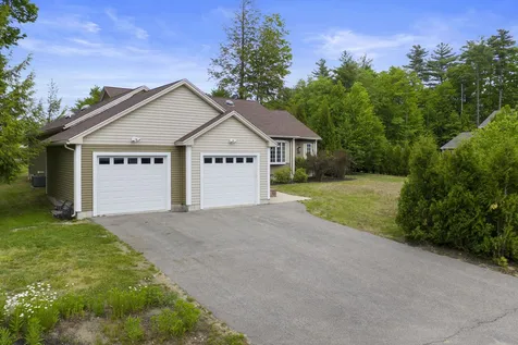 29 Crimson Lane Rochester NH 03868