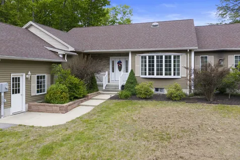 29 Crimson Lane Rochester NH 03868