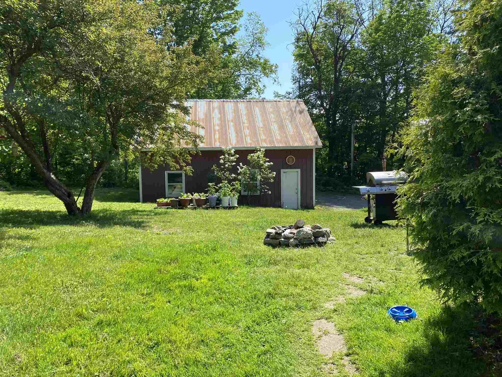 129 East Main Street Hyde Park VT 05655