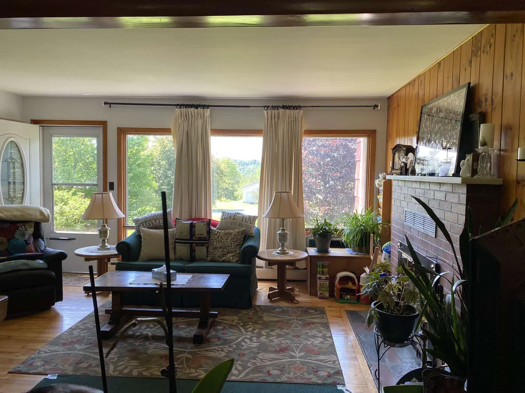 129 East Main Street Hyde Park VT 05655