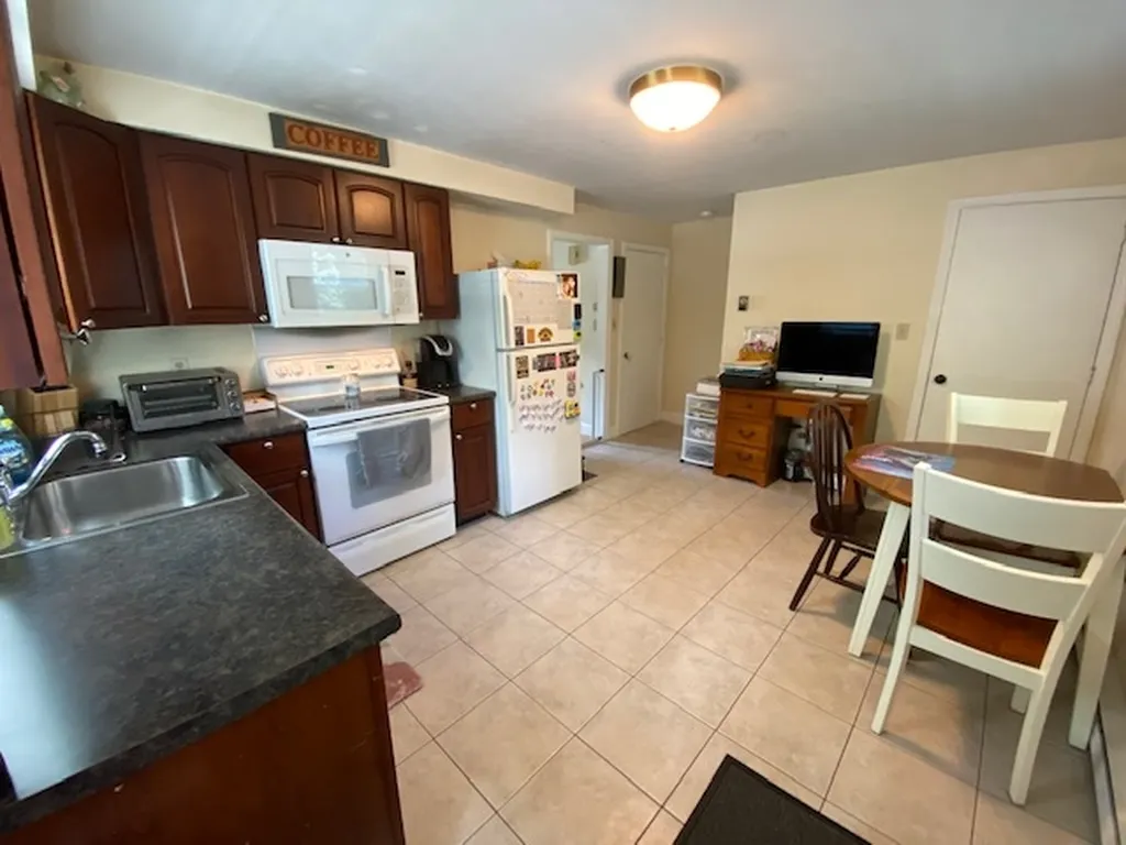 26A Farmer Road Hooksett NH 03106