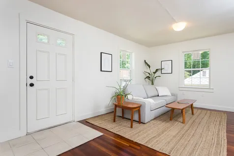 48 Boush Street Kittery ME 03904