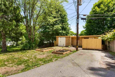 48 Boush Street Kittery ME 03904