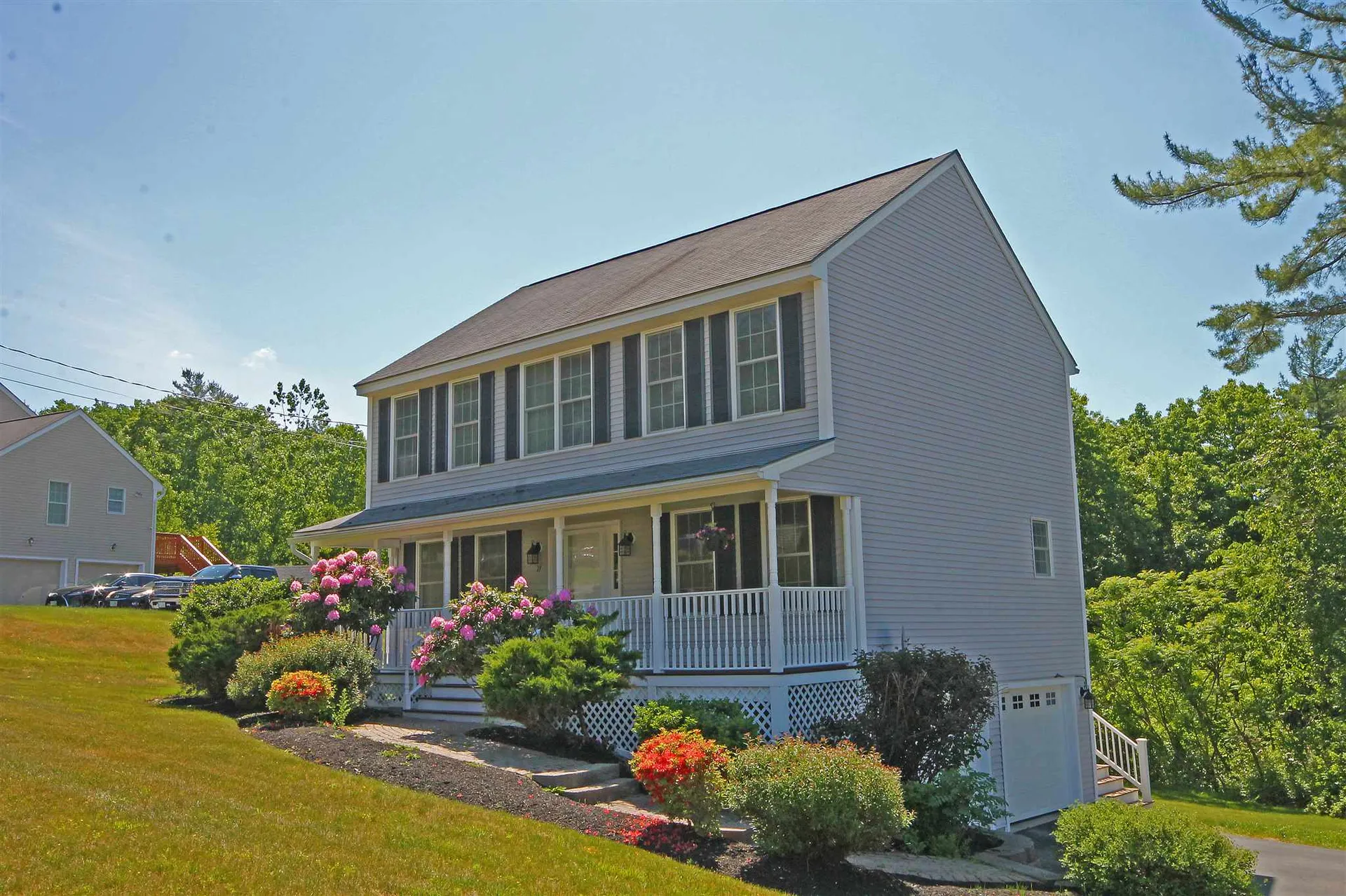 17 Bear Path Lane Hudson NH 03051