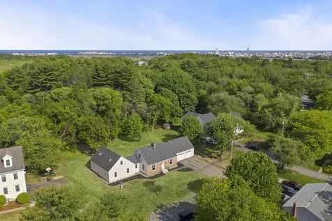 8 Tide Mill Road Hampton NH 03842