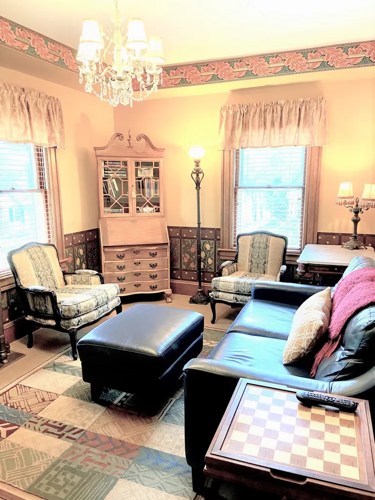 41 Pleasant Street Woodstock VT 05091