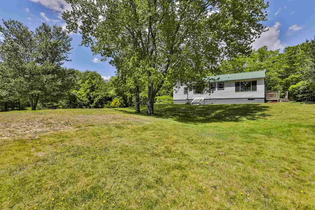 327 Whitehall Road Hooksett NH 03106