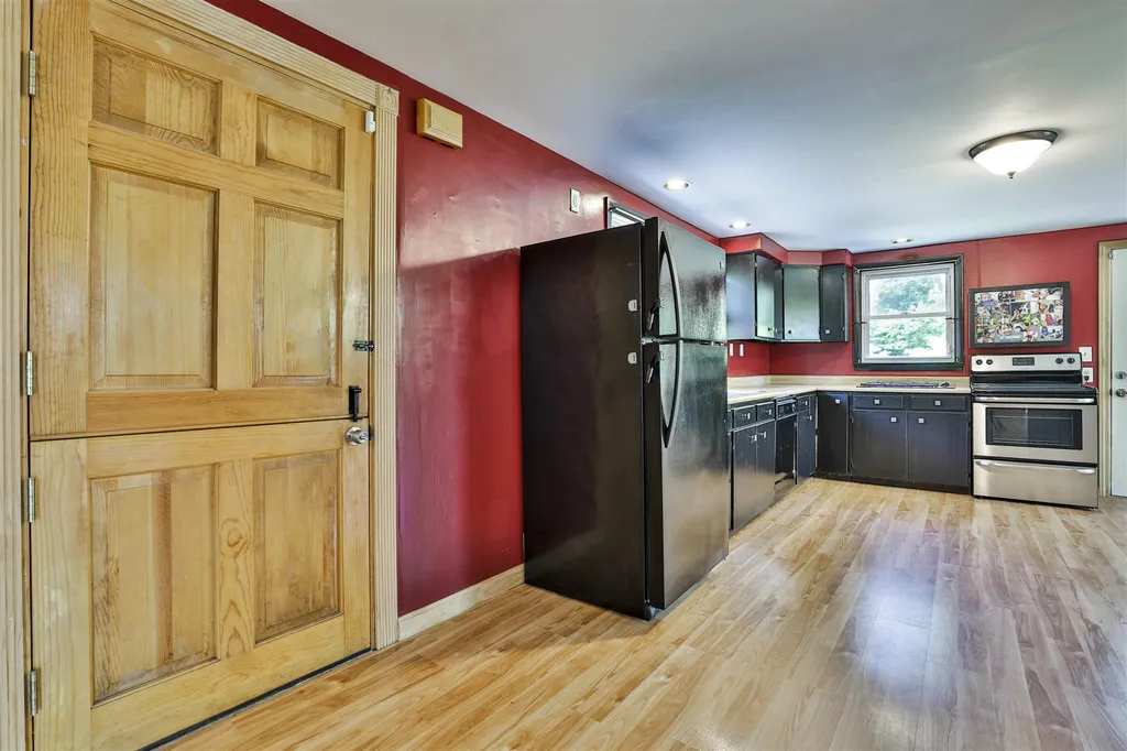 327 Whitehall Road Hooksett NH 03106