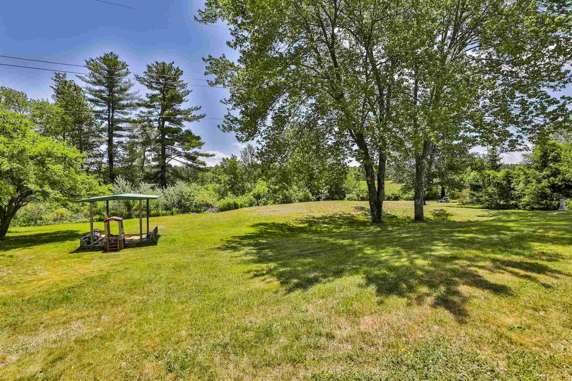 327 Whitehall Road Hooksett NH 03106
