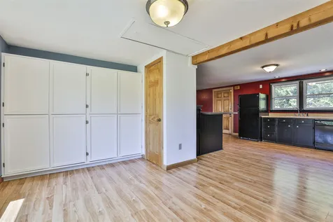 327 Whitehall Road Hooksett NH 03106