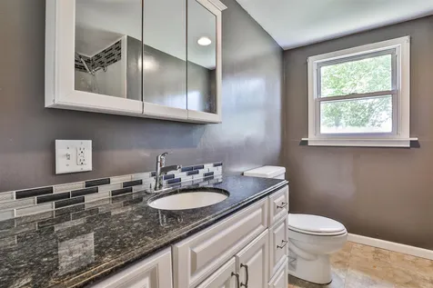 327 Whitehall Road Hooksett NH 03106