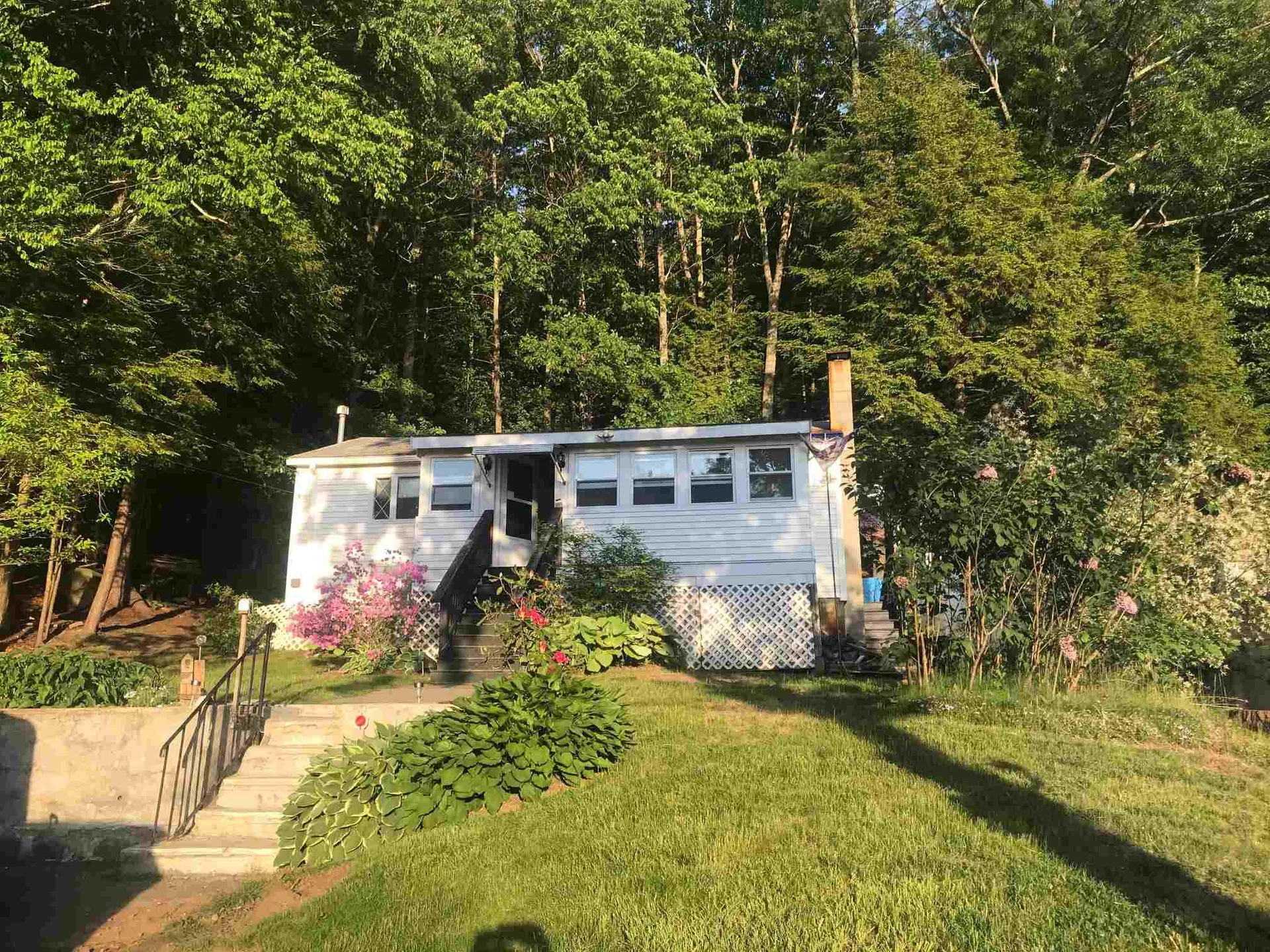 19 Woodlawn Road Raymond NH 03077