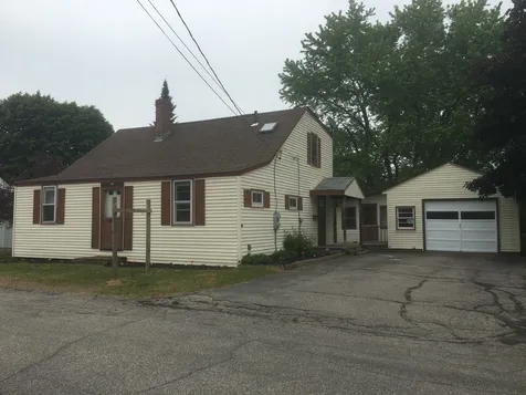 16 Rowland Street Somersworth NH 03878