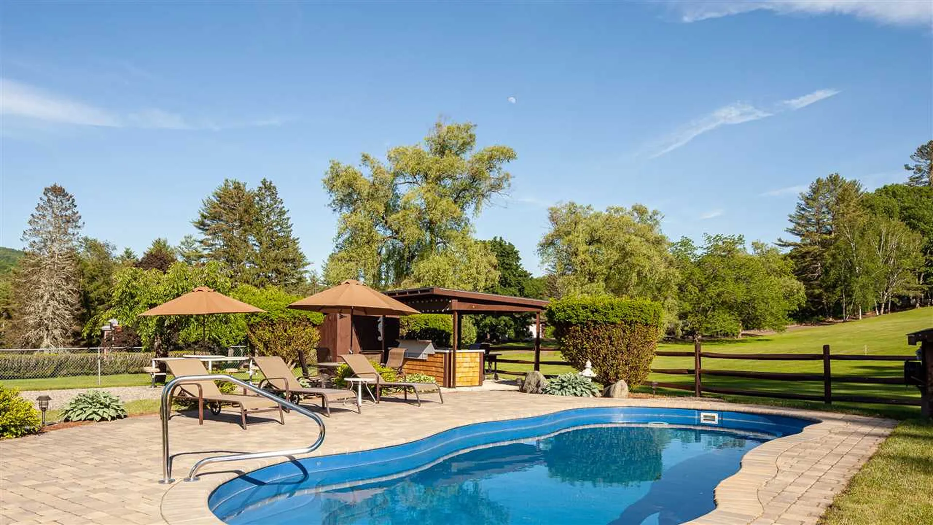 63 Vilas Road Alstead NH 03602