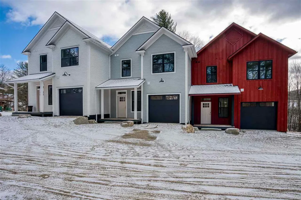102 Hill Street Stowe VT 05672