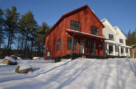 102 Hill Street Stowe VT 05672