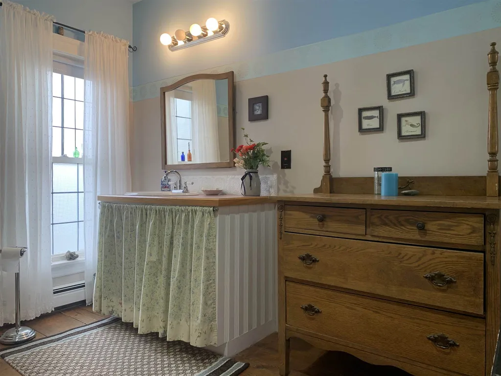 24/26 Leonard Street Rochester NH 03867