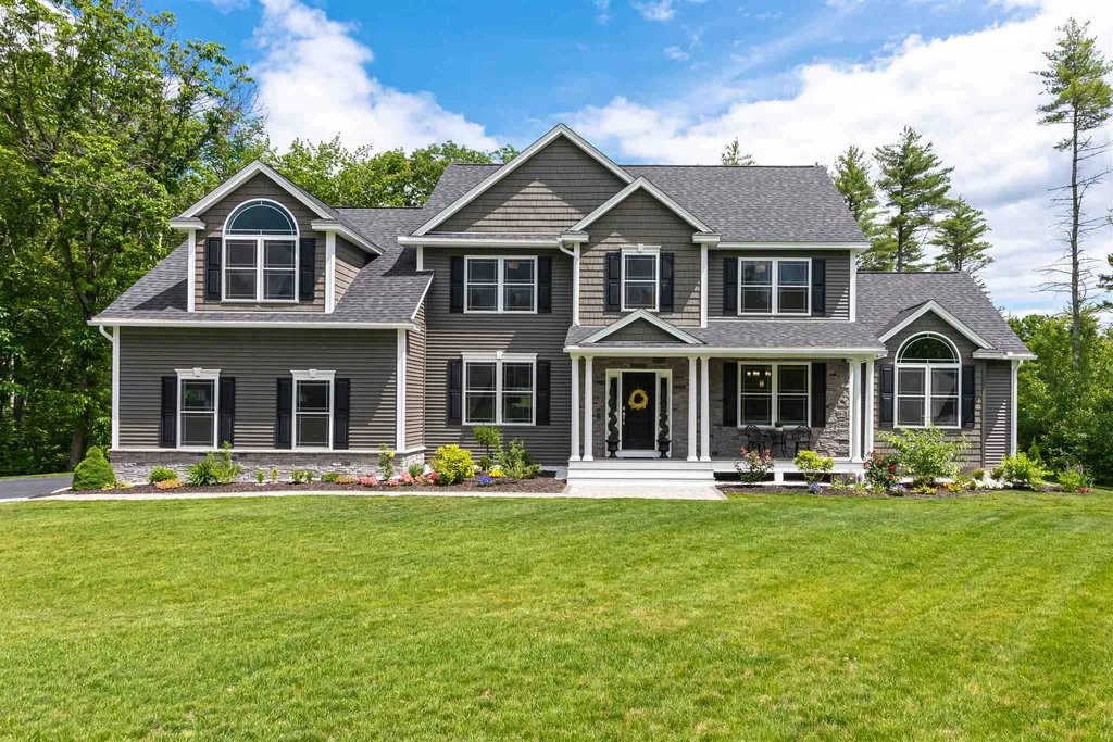 54 Anderson Way Auburn NH 03032