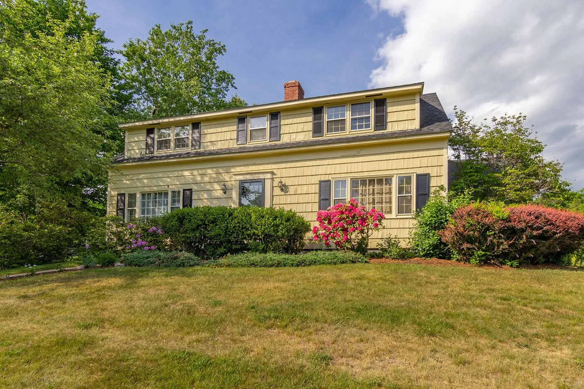 31 Old Lakeview Terrace Wolfeboro NH 03894