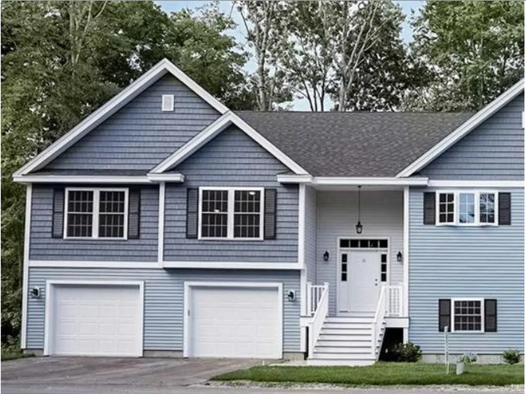 17 Cypress Circle Exeter NH 03833