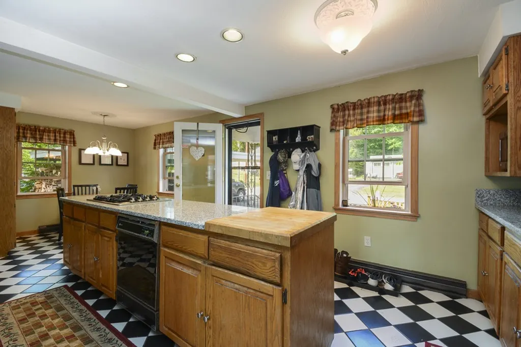 151 Lake Shore Drive Northwood NH 03261
